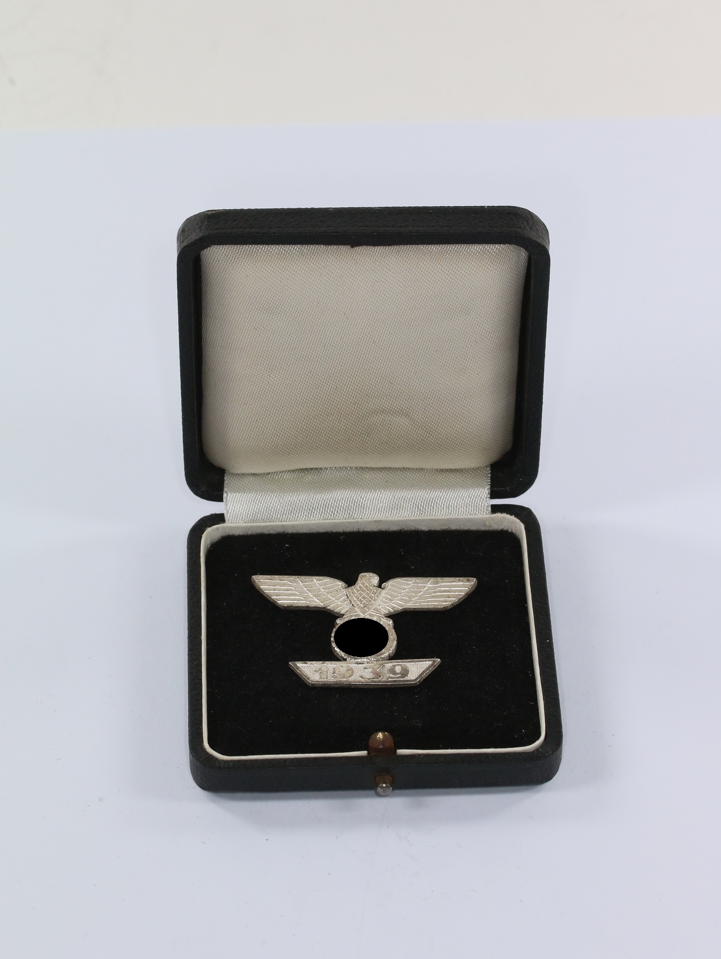 Wiederholungsspange 1. Klasse, Hst. L/11 (Variante), im LDO Etui (1. Form), L/11 – Bild 1