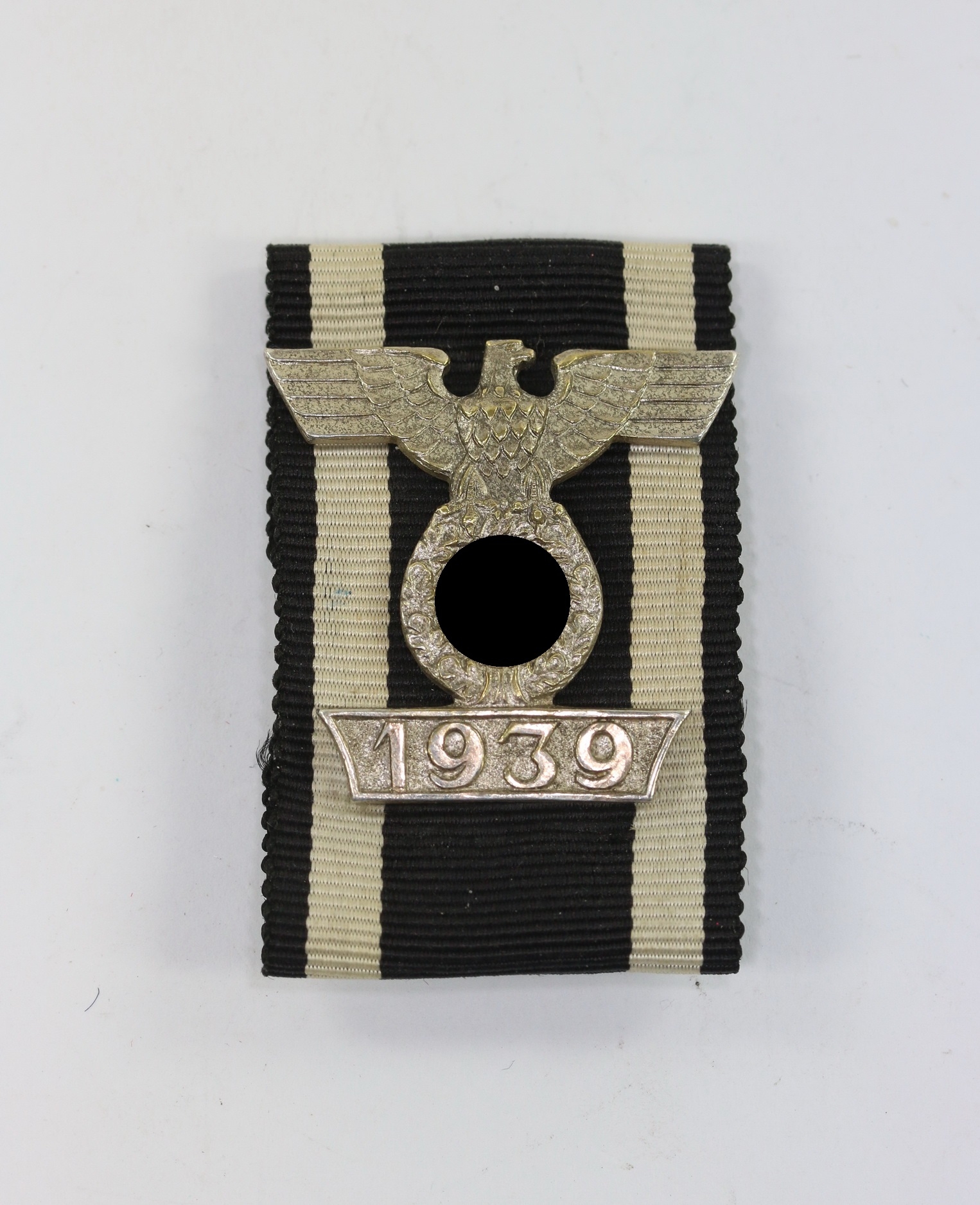 Wiederholungsspange 2. Klasse, 1. Form, an Scheibe und Mutter (!), Schickle/Börger & Co. – Bild 1