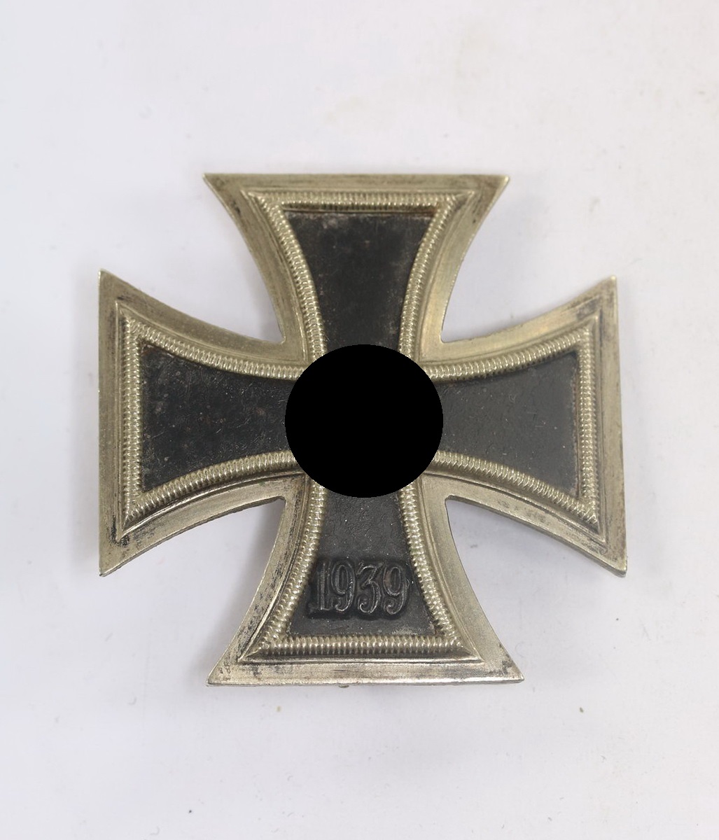 Eisernes Kreuz 1. Klasse 1939, Hst. L13 (Paul Meybauer, Berlin) (1) Eisernes Kreuz 1. Klasse 1939, Hst. L/13 (Paul Meybauer, Berlin) – Bild 1