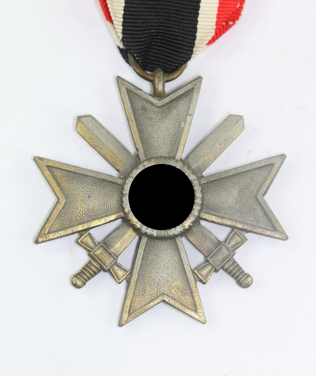 Kriegsverdienstkreuz 2. Klasse mit Schwertern, Hst. 32 (W. Hobachter, Wien) (1) Kriegsverdienstkreuz 2. Klasse mit Schwertern, Hst. 32 (W. Hobachter, Wien) – Bild 1