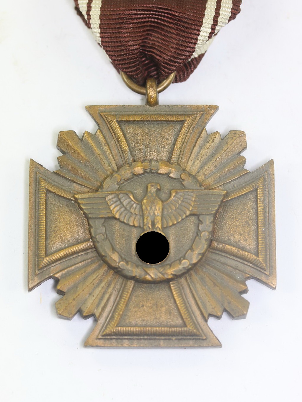 NSDAP Dienstauszeichnung in Bronze, massive Ausführung (1) NSDAP Dienstauszeichnung in Bronze, massive Ausführung – Bild 1