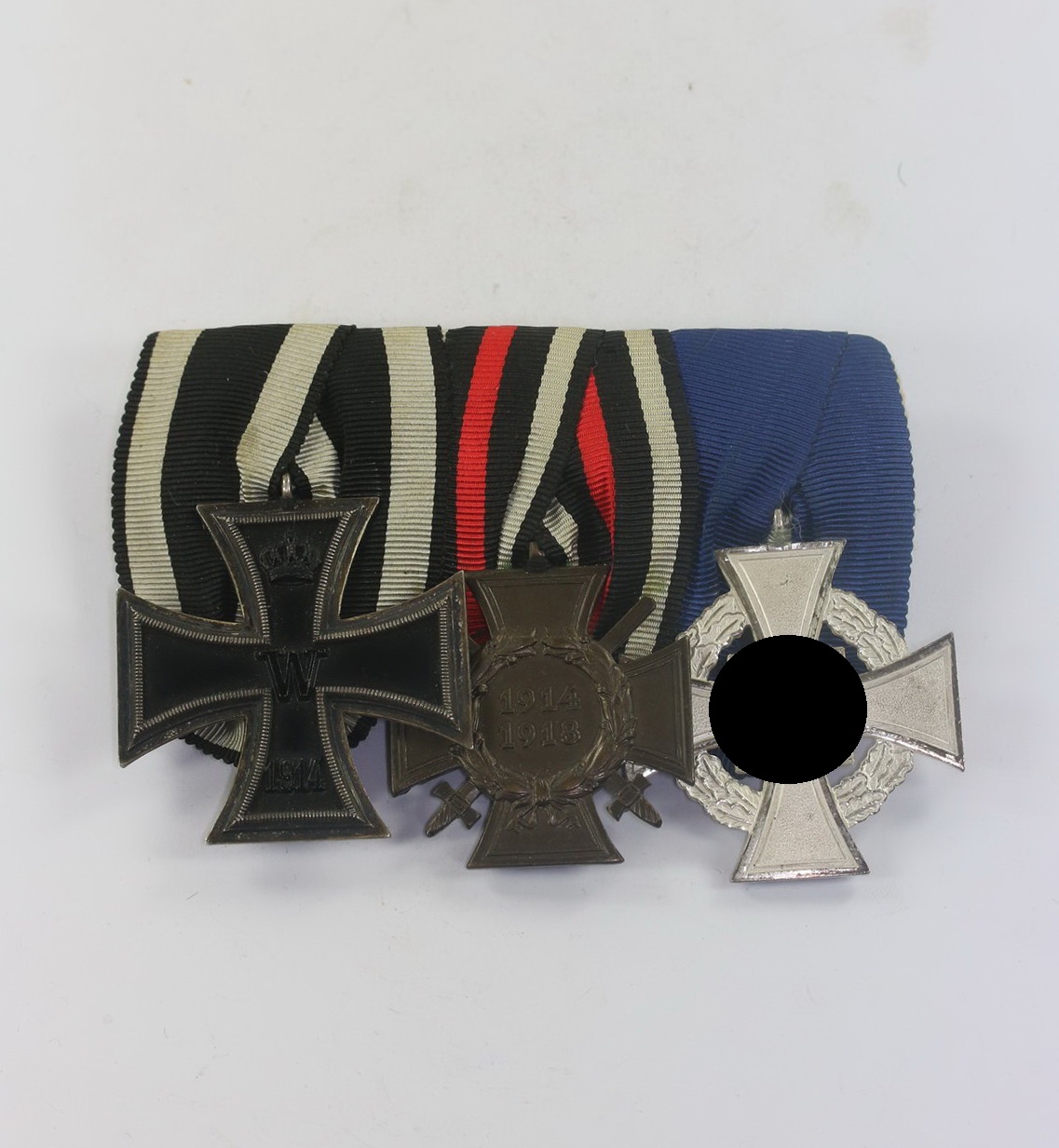 Ordenschnalle 3X, Wolfg. Rob. Schwarz Direkt am Weddingplatz (1) Ordenschnalle 3X, Wolfg. Rob. Schwarz Direkt am Weddingplatz – Bild 1