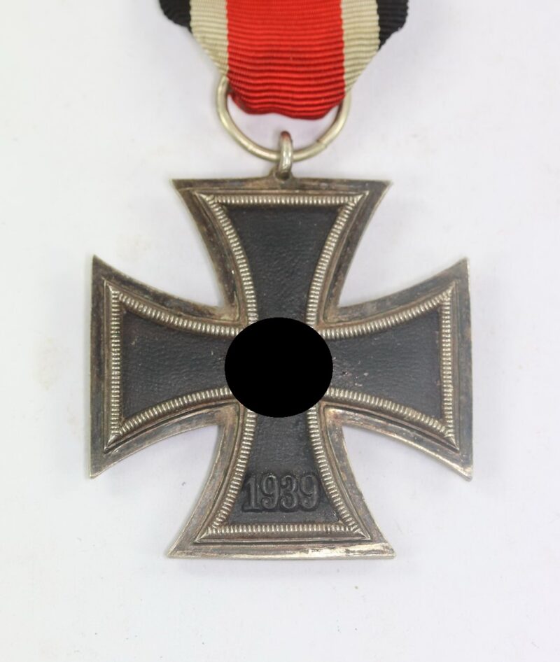 Eisernes Kreuz 2. Klasse 1939, Variante mit der runden "3", Deschler & Sohn, München