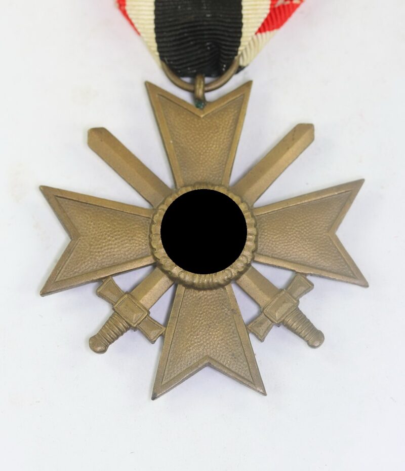 Kriegsverdienstkreuz 2. Klasse mit Schwertern, Hst. 72 (Franz Lipp, Pforzheim)