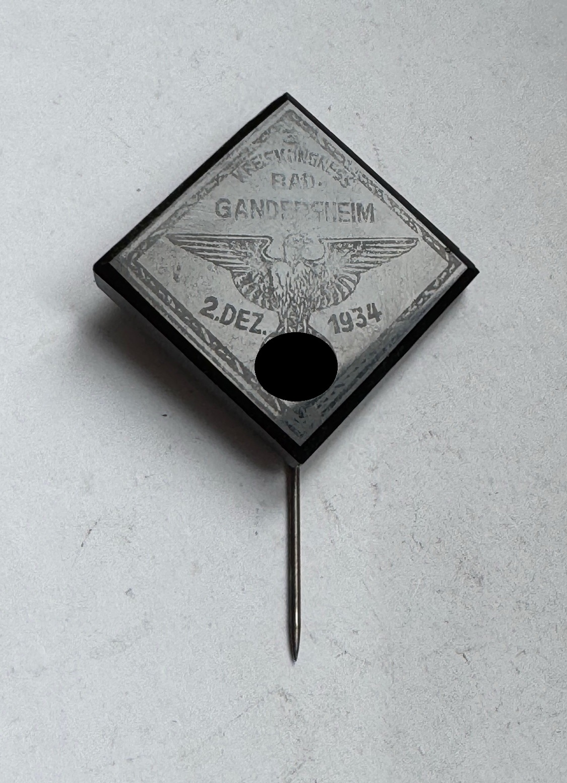 Abzeichen, 3. Kreiskongress Bad-Gandersheim 2. DEZ. 1934 (1) Abzeichen, 3. Kreiskongress Bad-Gandersheim 2. DEZ. 1934 – Bild 1