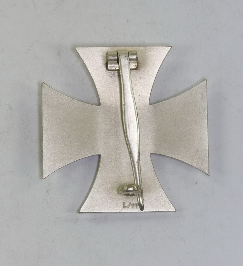 Eisernes Kreuz 1. Klasse 1939, Hst. L/11 ohne(!) Kasten (Wilhelm Deumer, Lüdenscheid) – Bild 3