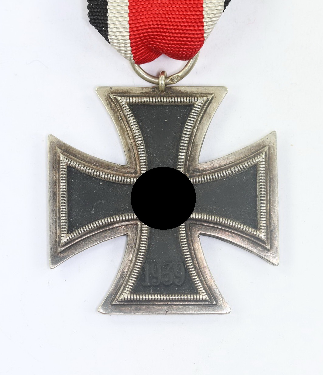 Eisernes Kreuz 2. Klasse 1939, Hst. 75 (Julius Maurer, Oberstein) (1) Eisernes Kreuz 2. Klasse 1939, Hst. 75 (Julius Maurer, Oberstein) – Bild 1