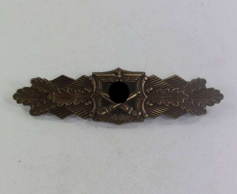 Nahkampfspange in Bronze, Hst. FEC. W.E. Peekhaus Berlin, Ausf. A.G.M.u.K. Gablonz