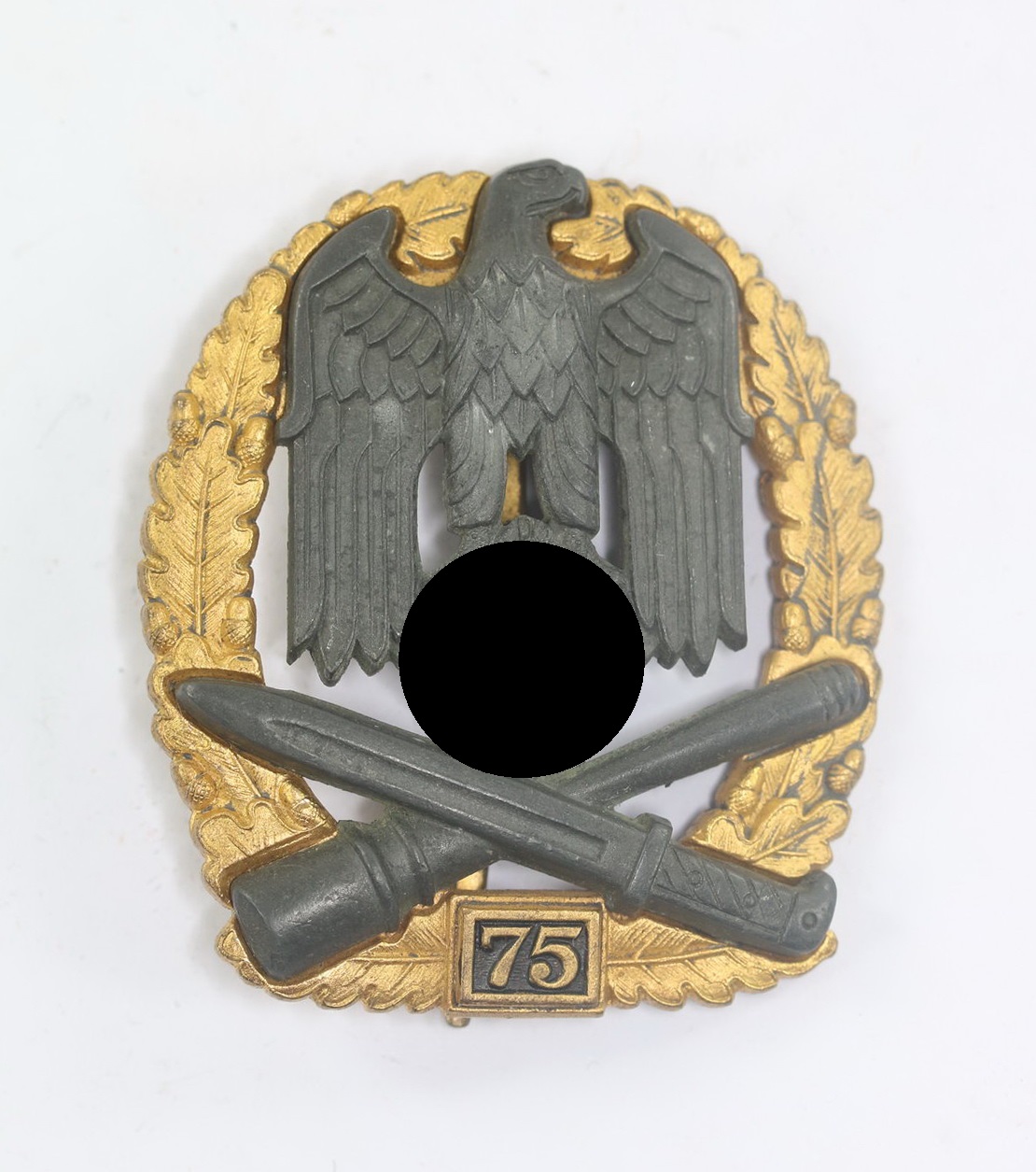 Allgemeines Sturmabzeichen mit Einsatzzahl 75, Hst. JFS (Josef Feix & Söhne, Gablonz) (1) Allgemeines Sturmabzeichen mit Einsatzzahl 75, Hst. JFS (Josef Feix & Söhne, Gablonz) – Bild 1