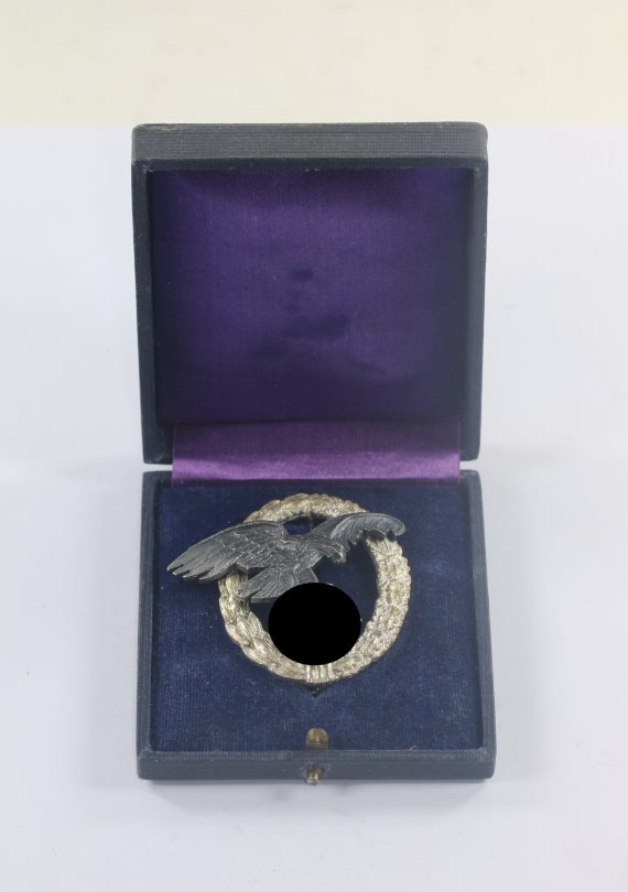 Beobachterabzeichen der Luftwaffe, Hst. C.E. Juncker BerlinSW, 1. Modell (J.1), im frühe Etui Beobachterabz (1)