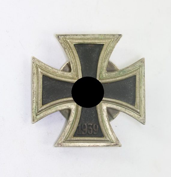Eisernes Kreuz 1. Klasse 1939, Hst. L12 (C.E. Juncker, Berlin), an Schraubscheibe (1)