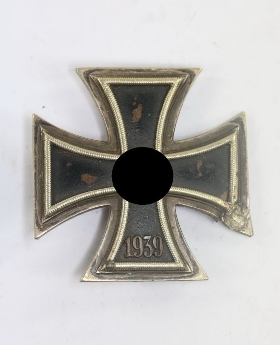 Eisernes Kreuz 1. Klasse 1939, Kampfschaden (!) (1)