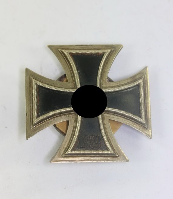 Eisernes Kreuz 1. Klasse 1939, an Schraubscheibe, Hst. L12 (C.E. Juncker, Berlin) (1)