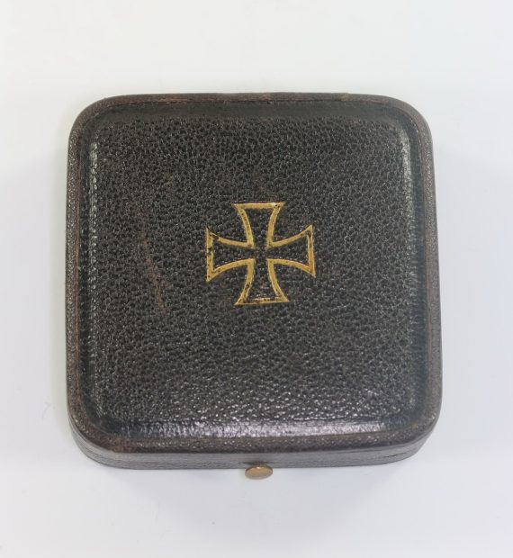 Frühes Etui für ein Eisernes Kreuz 1. Klasse 1914 (1)