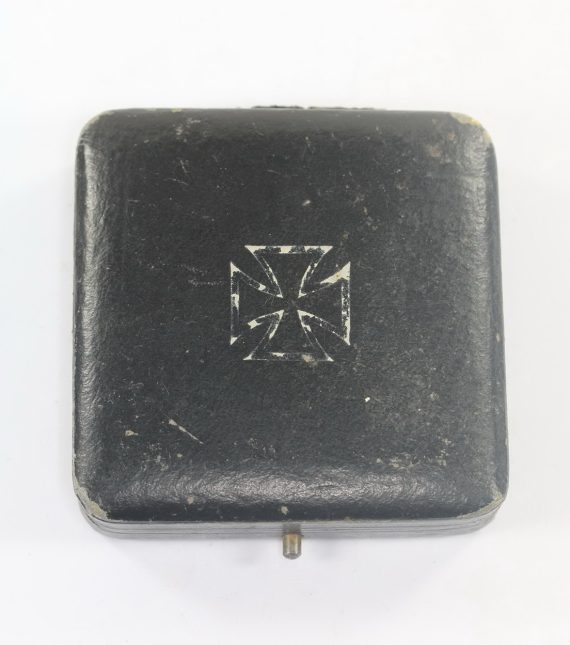 Frühes Etui für ein Eisernes Kreuz 1. Klasse 1939, Glattleder Variante (1)