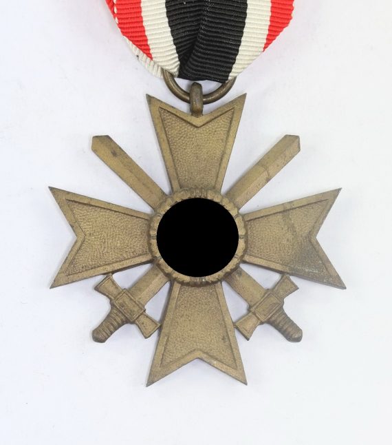 Kriegsverdienstkreuz 2. Klasse mit Schwertern, Hst. 65 (Klein & Quenzer A.G. Oberstein) (1)
