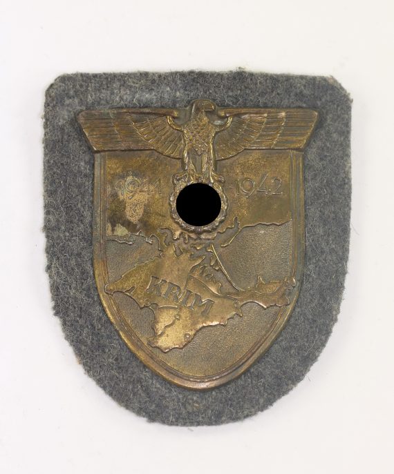 Krimschild auf Luftwaffenstoff, Typ 3 (1)