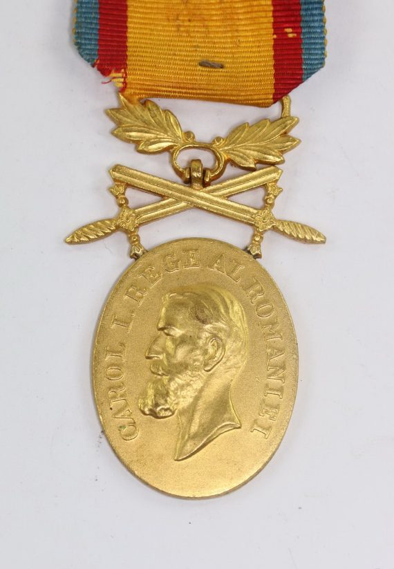 Rumänien, Medaille für Mannhaftigkeit und Treue in Gold (1)
