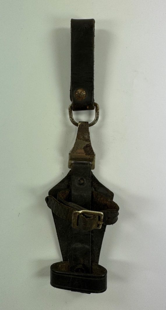 Senkrecht Vertikal Gehänge für einen SS Dienstdolch M33 (1)