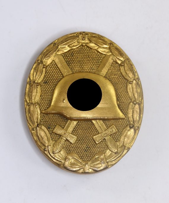 Verwundetenabzeichen in Gold 1939, Hst. 30, breite Nadel (1)