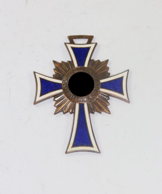 _mutterkreuz_in_bronze_der_deutschen_mutter