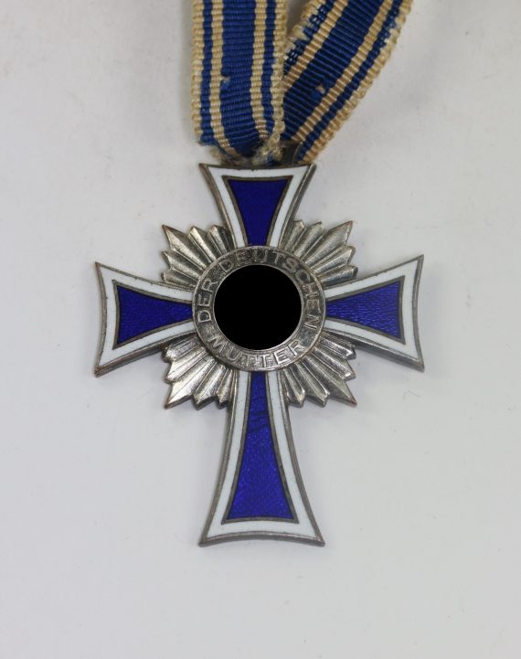 _mutterkreuz_in_silber_ehrenkreuz_der_deutschen_mutter_1__3
