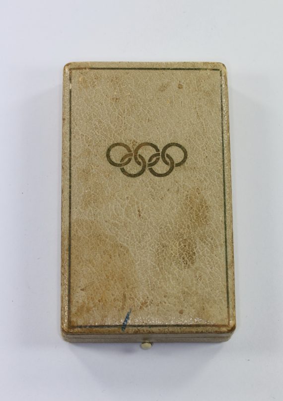 etui_deutsche_olympiaerinnerungsmedaille_1936_1__1