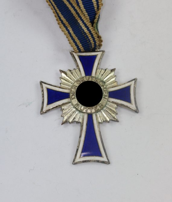mutterkreuz_in_silber_16