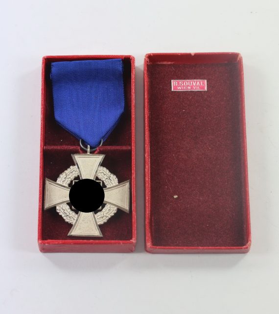 treudienstehrenzeichen_in_silber_25_jahre_im_etui_r