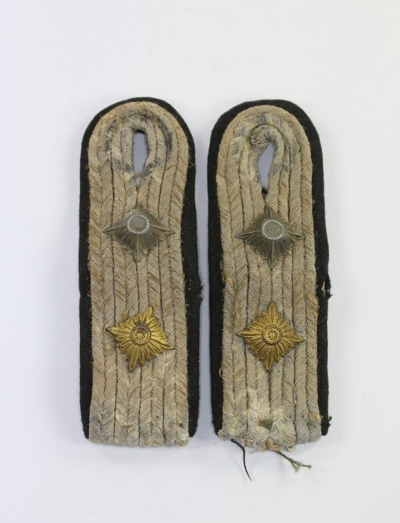 wehrmacht_heer_paar_schulterklappen_hauptmann_pionier_truppe_1_